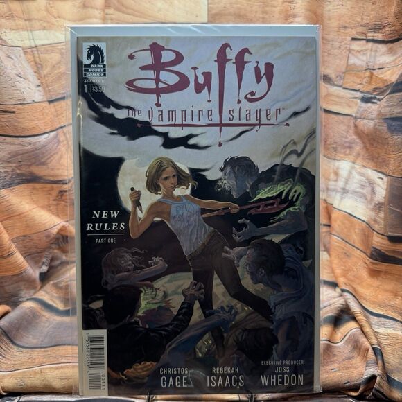 Buffy the Vampire Slayer Season 10 #1 Dark Horse Comics 2014 New Rules Part 1 - Picture 1 of 2